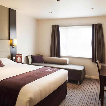 Premier Inn London Clapham ภายนอก รูปภาพ