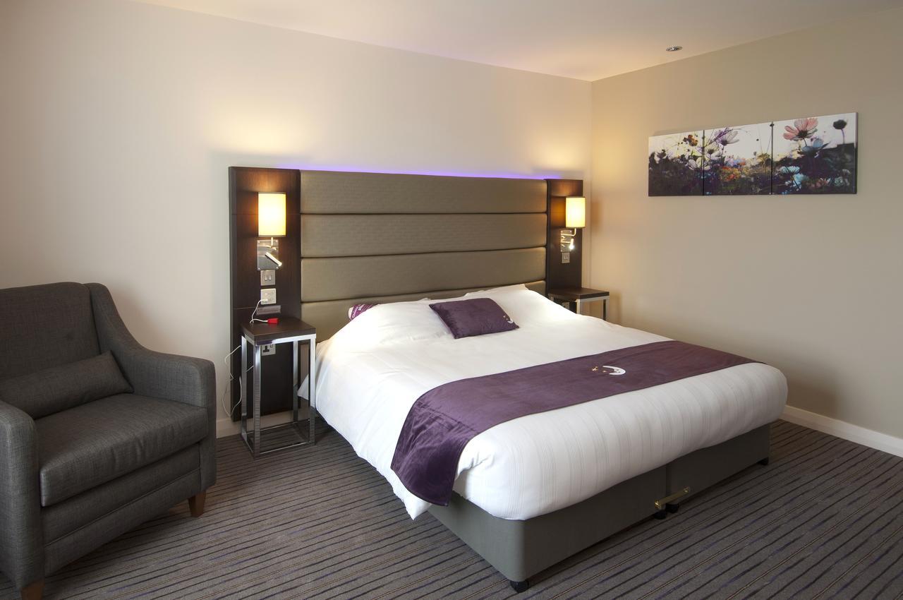 Premier Inn London Clapham ภายนอก รูปภาพ