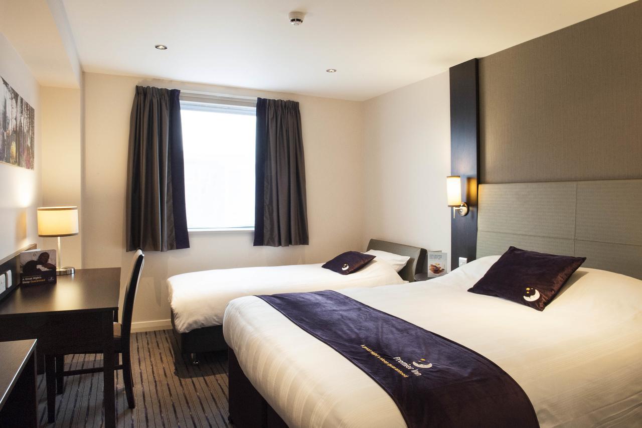 Premier Inn London Clapham ภายนอก รูปภาพ