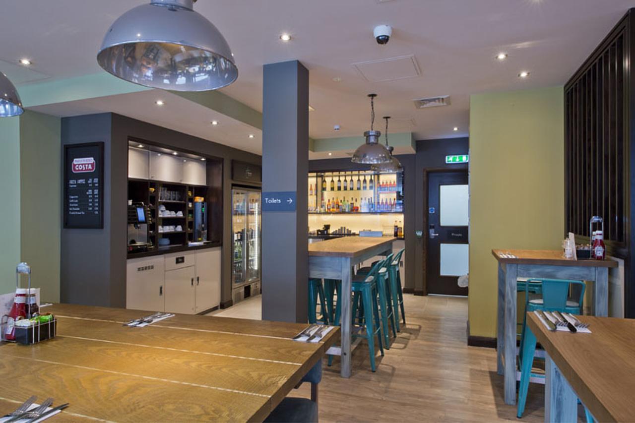 Premier Inn London Clapham ภายนอก รูปภาพ